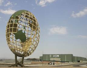 Imagen del globo terráqueo que identifica el Parque Tecnológico del Reciclado (PTR).